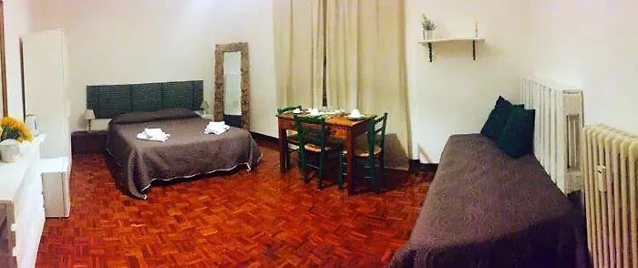 Bed & Breakfast Out Of Time *